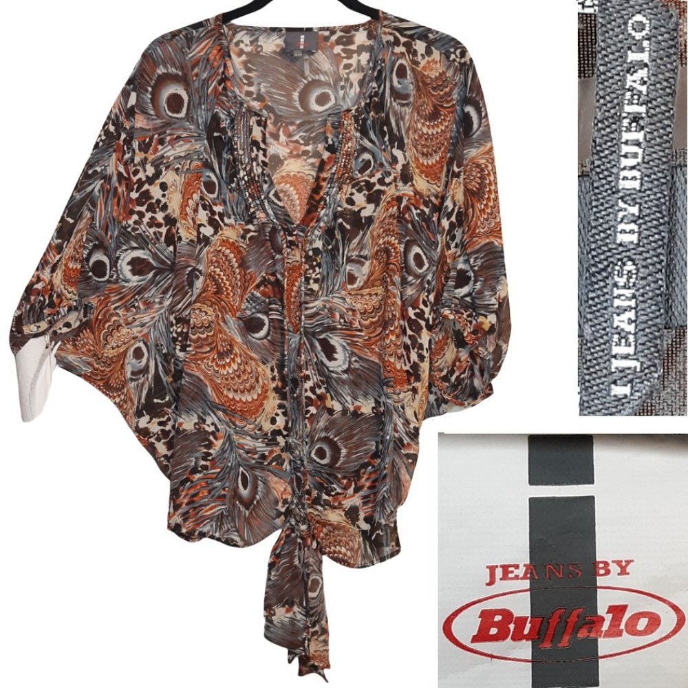 ⏰️Semi sheer snap front dolman sleeve blouse, Peacock print